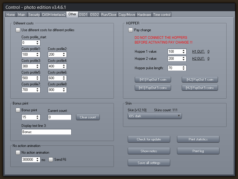 Photo booth cash control system